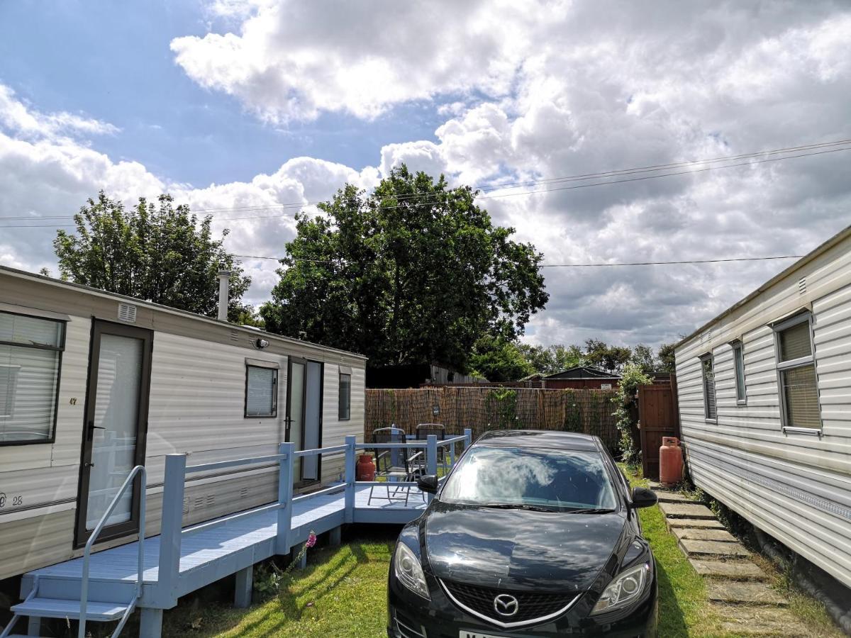 Hemsby Static Caravan In Norfolk Quiet Site Great Location Hotel Exterior photo